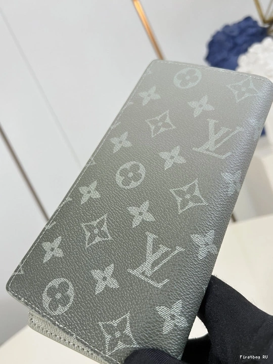 First bag LOUIS WALLET-10*19*2cm BRAZZA VUITTON 0725
